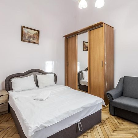 Striltsiv Apartment 리비프 외부 사진