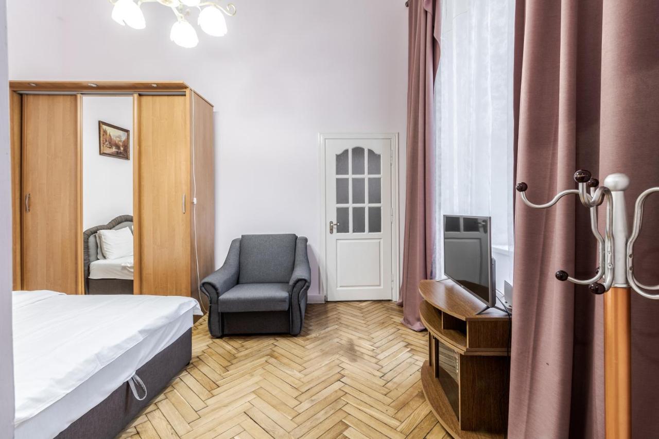 Striltsiv Apartment 리비프 외부 사진