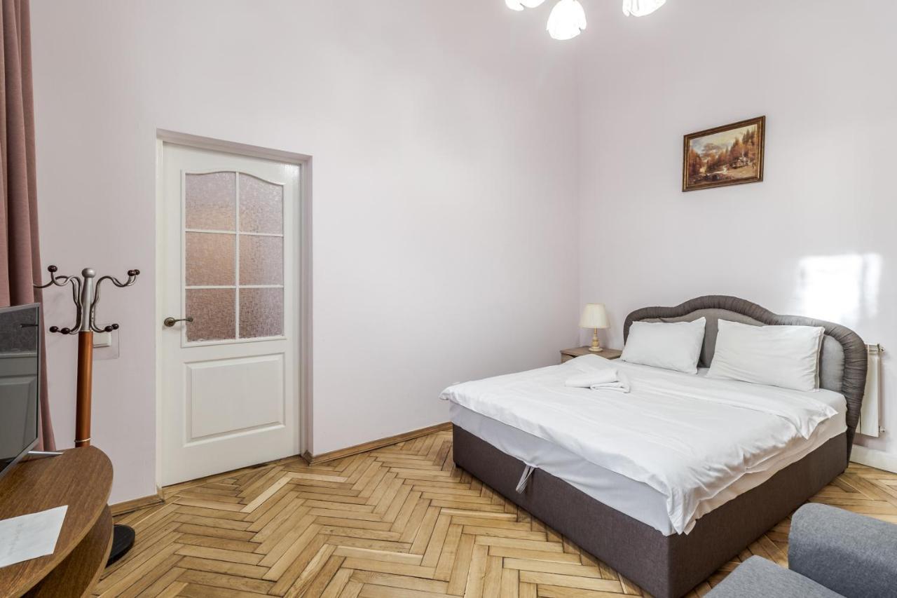 Striltsiv Apartment 리비프 외부 사진