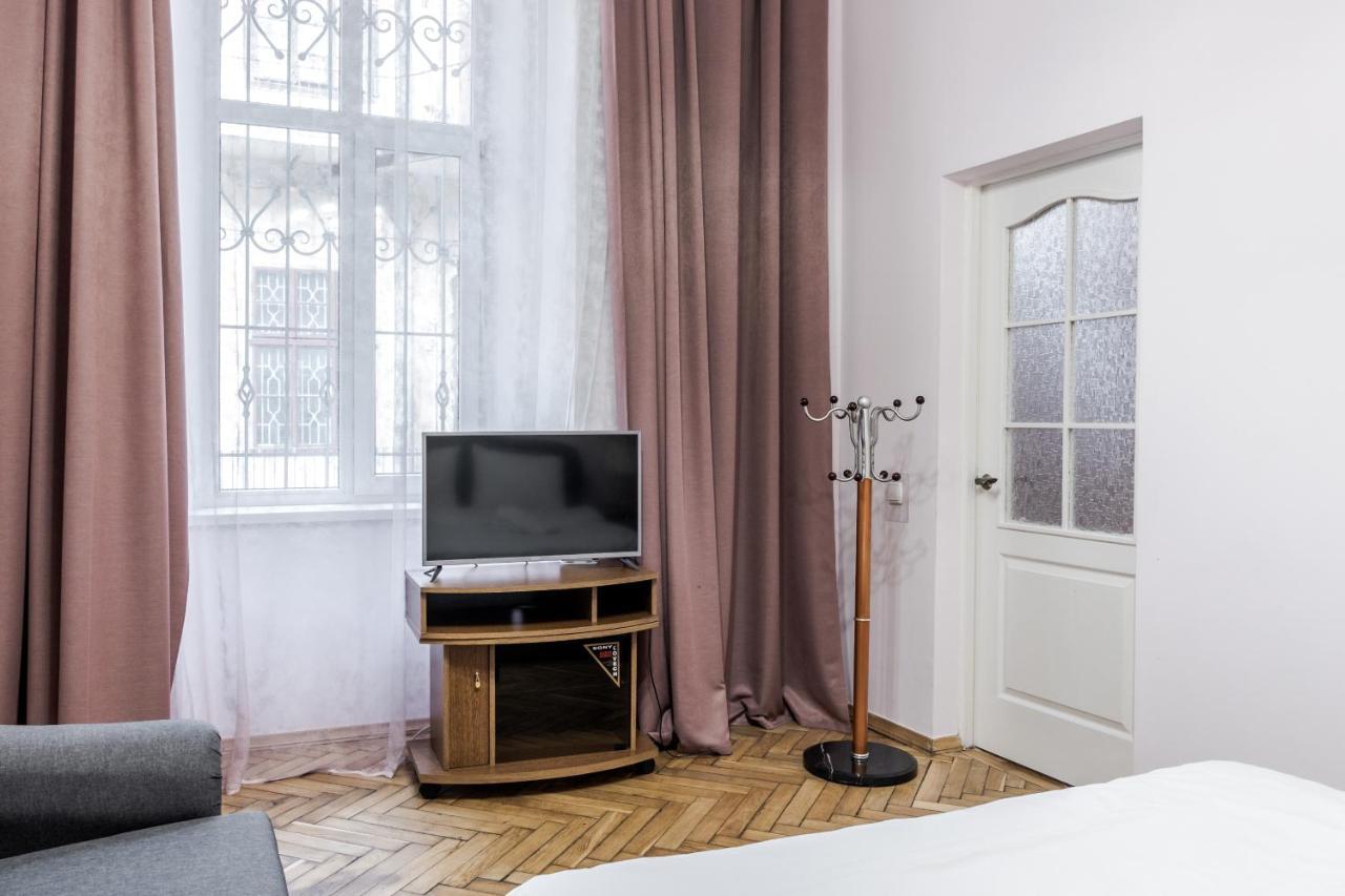 Striltsiv Apartment 리비프 외부 사진